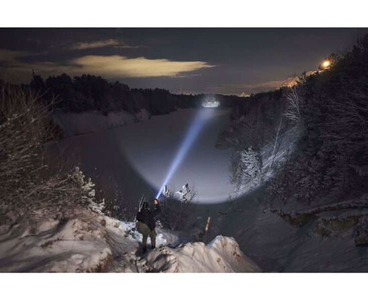 Barracuda Pro Max White 2800 Lumens - Portée 1000m - Rechargeable - Batterie 21700 Li-Ion